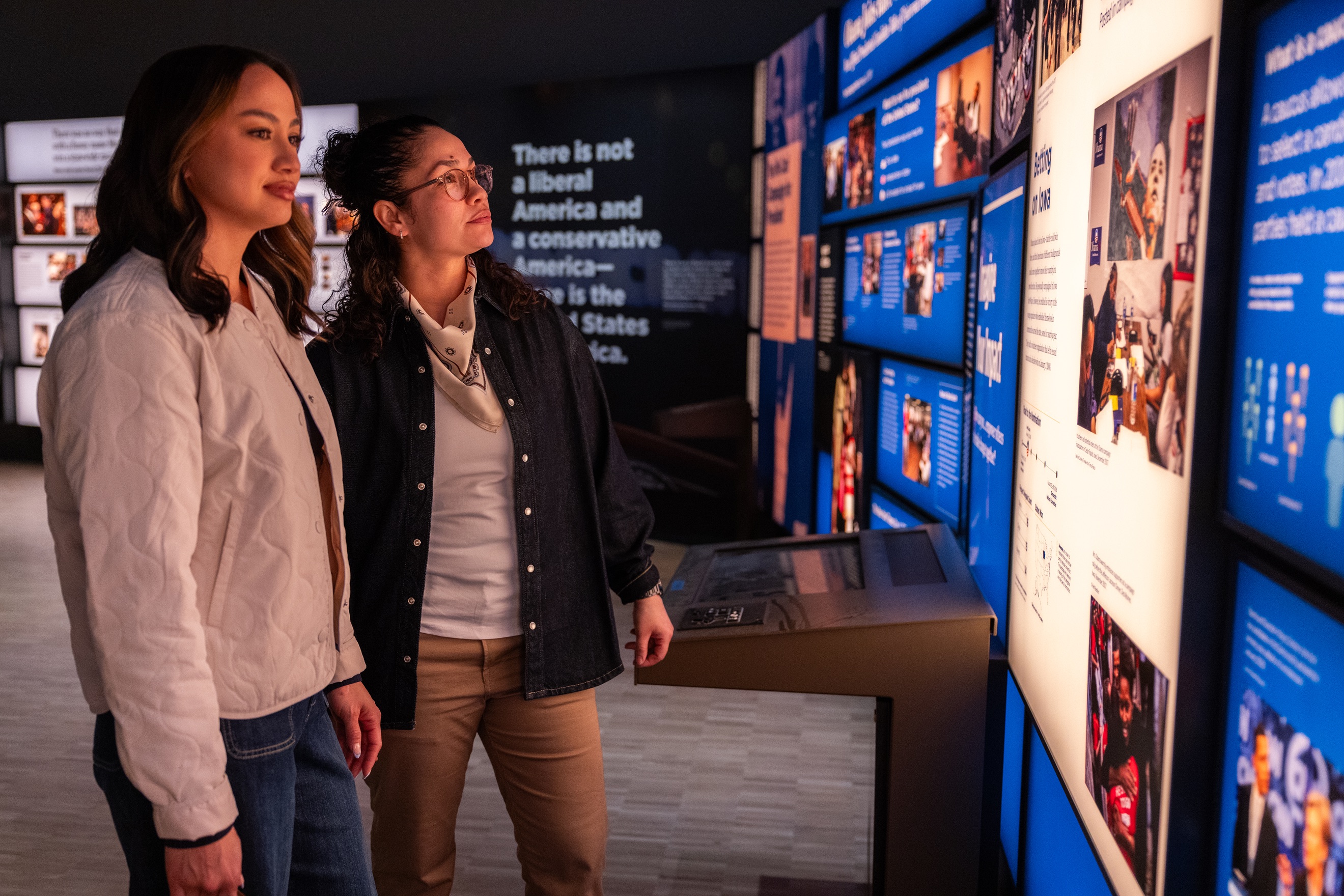 A guided tour at the Obama Presidential Center